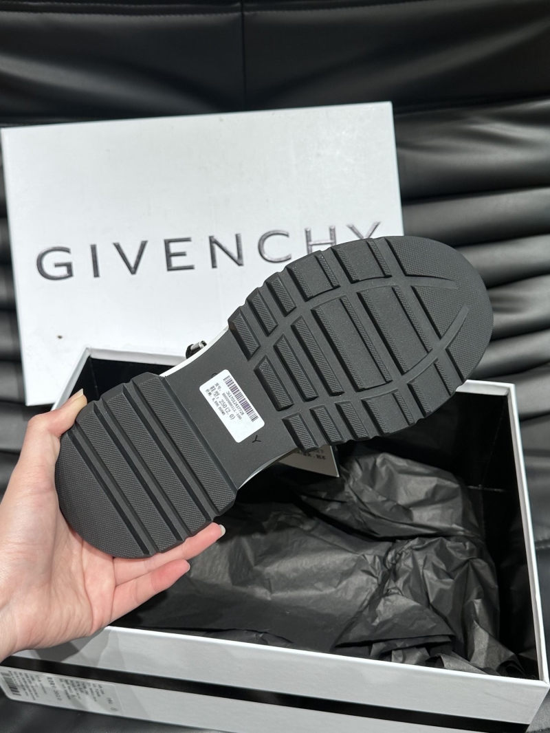 Givenchy Sneakers